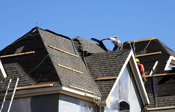 Best Shingle Roofing Installation  in Fort Atkinson, WI