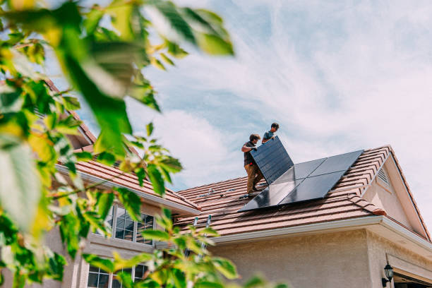 Best Shingle Roofing Installation  in Fort Atkinson, WI
